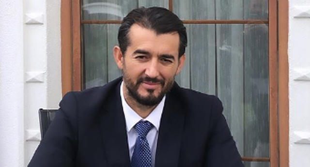 Labinot Tahiri: Duhet të ngrihemi në prostestë për ruajtjen e miqësisë me Amerikën