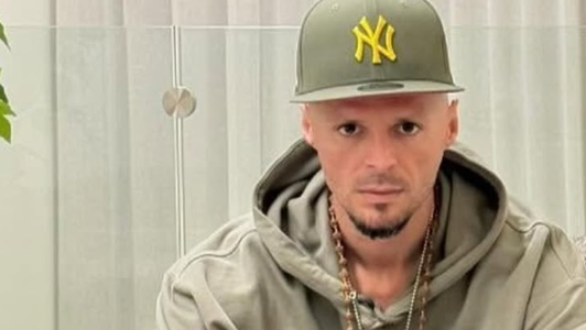 “Shkova t’i kërkoj falje, më shkelën kokën me këmbë”, Cllevio zbulon prapaskenat e sherrit me Noizy-n