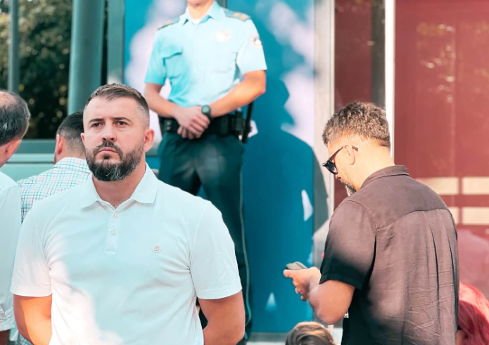 Lushtaku para qeverisë: Ku je kryeministër? Me gjasë paska pi mbrëme