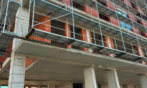 Inspektorati ndërhyn në Podujevë, ndalen punimet për shkak të parregullsive