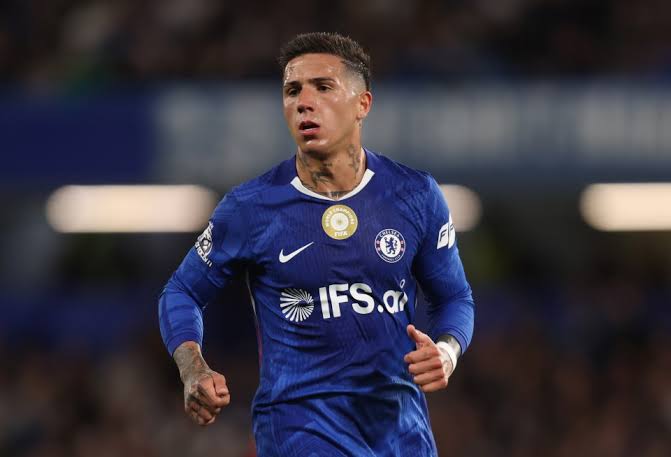 Manchester City synon Enzo Fernandezin si pasues të mundshëm të Rodrit