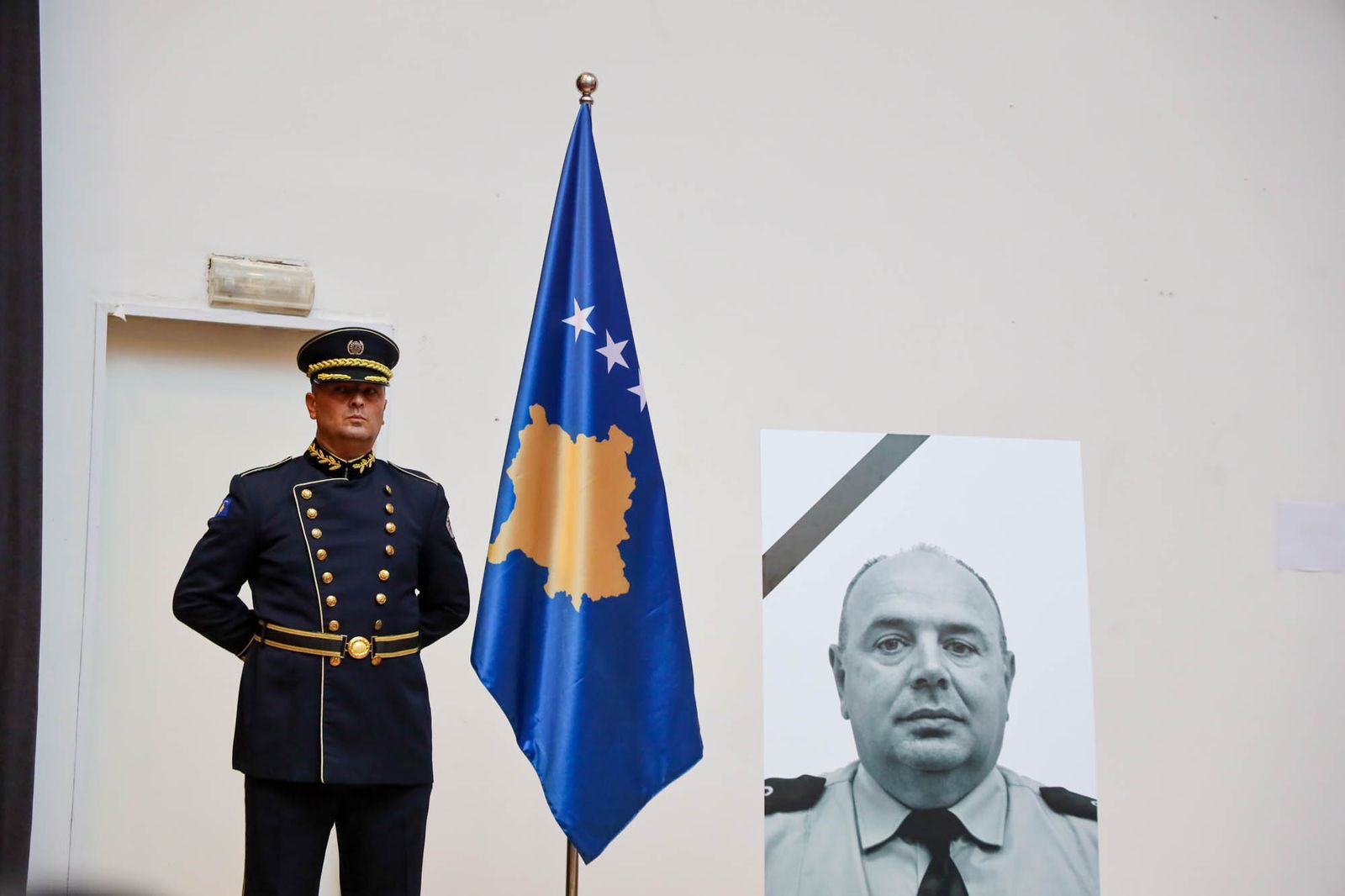 Osmani përkujton Afrim Bunjakun: Lavdi e përjetshme heroit të Kosovës