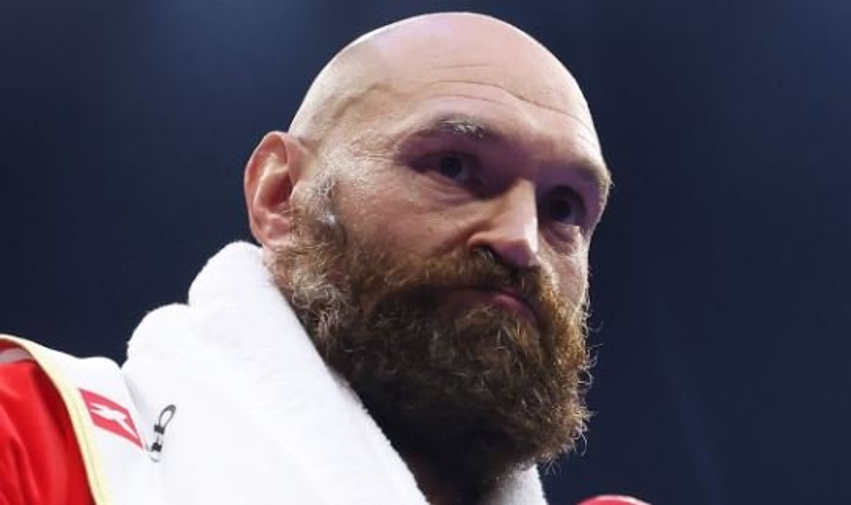 Tyson Fury trondit fansat: “Joshua dhe Hearn po tentojnë të tërhiqen nga dueli”