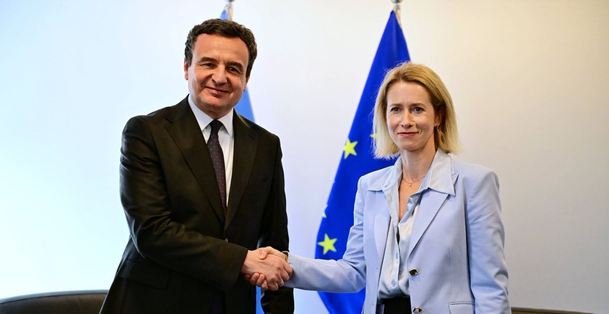 Kallas takon Kurtin dhe Vuçiqin: Normalizimi i marrëdhënieve Kosovë-Serbi duhet të ecë përpara
