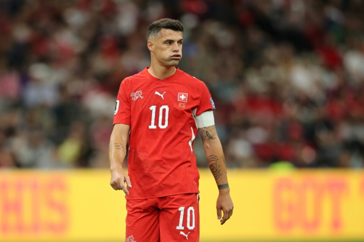 Xhaka pranon falsifikimin e certifikatës së COVID-19, mungon në grumbullimin e Zvicrës
