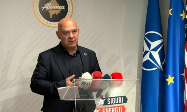 Gjini: Jemi dakorduar të mos marrim pjesë në seancën e nesërme