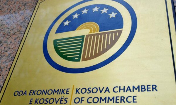 OEK: Rezultatet e PISA 2025 alarm për arsimin dhe ekonominë