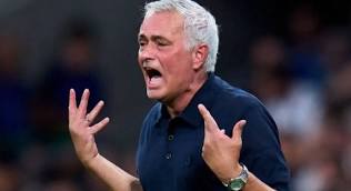 Jose Mourinho bojkoton konferencën për shtyp pas fitores ndaj Villarrealit